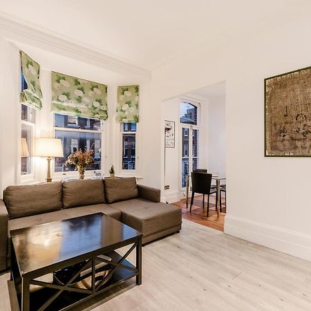 לונדון Lovely 2 Bedroom Flat In The Heart Of Chelsea מראה חיצוני תמונה