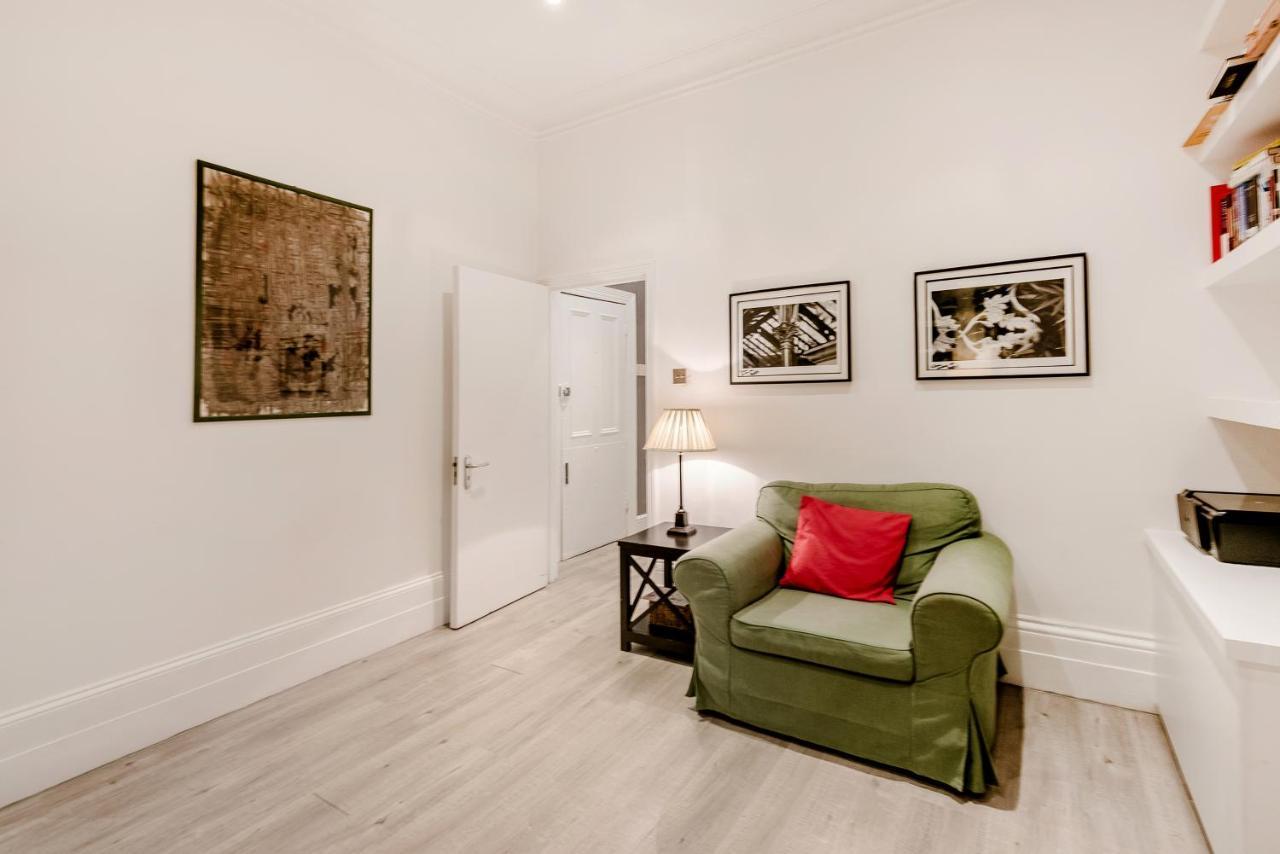 לונדון Lovely 2 Bedroom Flat In The Heart Of Chelsea מראה חיצוני תמונה